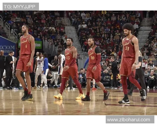 骑士与雷霆季前赛第一节精彩对决回顾与分析